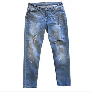 Old navy boyfriend skinny jeans paint spattered